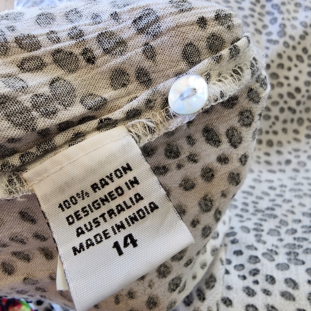 Billabong top crossover long sleeve blouse size 14 NWT - Picture 10 of 12